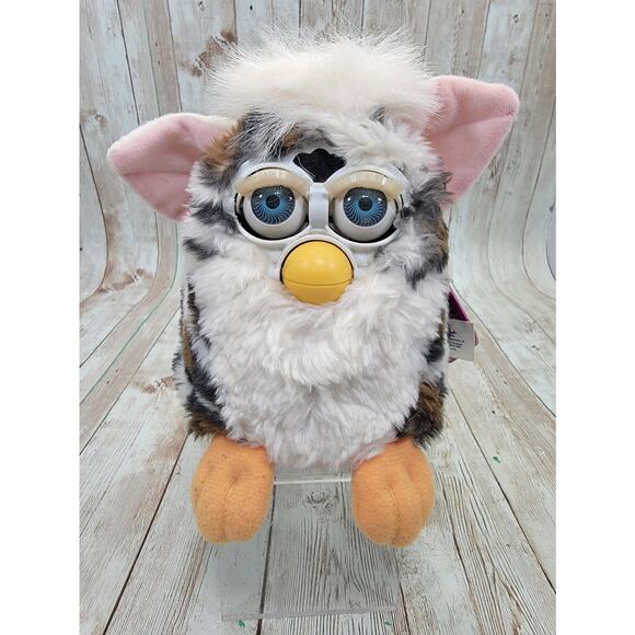 Vintage 1999 Tiger Electronics Furby 70-800 Snow Leopard Blue Eyes Tested Works - Picture 1 of 7
